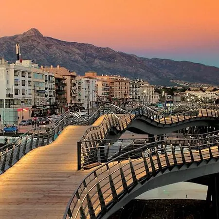 Estilo árabe En El Centro De San Pedro De Alcántara - Toledo 1b *