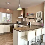 Estilo Arabe En El Centro De San Pedro De Alcantara - Toledo 1b 아파트 *